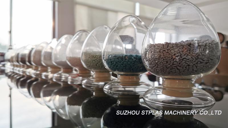 Geverifieerde leverancier in China: - SUZHOU STPLAS MACHINERY CO.,LTD