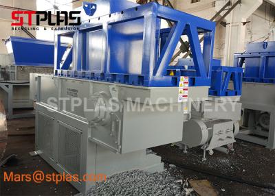 China Máquina plástica de la trituradora del eje del terrón plástico plástico del tambor del tubo del HDPE sola en venta