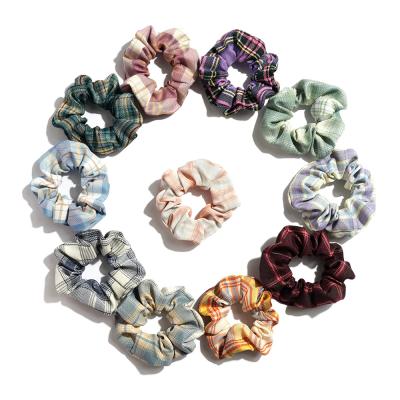 China Wholesale High Quality Hair Scrunchies Fashion Grid Scrunchie Hair Accessories Soft Buffalo Plaid Girls Headband FD084 for sale