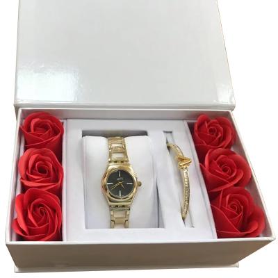 China For Luxury Watch Packing Luxury White Paper Box Cardboard Gift Packaging Watch Box for sale