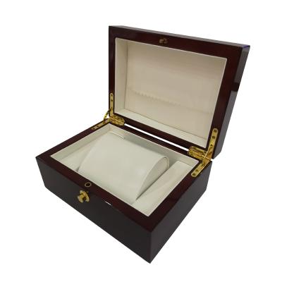 China For Luxury Watch Packing Luxury Custom Logo Wooden Single Watch Boxes Watch Storage Display Wooden Watches Box for sale