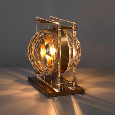 China Modern Luxury Clear Glass Table Lamp New Lighting Antique Style For Interior Designer for sale