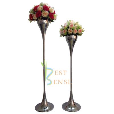 China Tall Iron Flower Backdrop Centerpiece Stand For Wedding Table for sale