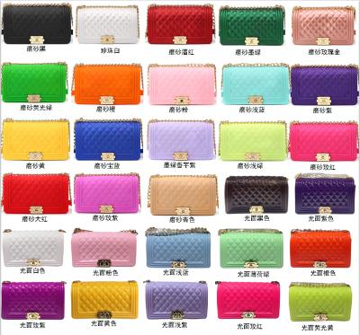 China Madame Wholesale Handbags PVC Jelly Purse And Hangdbags Crossbody Jelly Bags Lattice Rainbow Colorful for sale