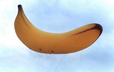 China Banane formte aufblasbares Werbungs-Produkt-Himmel-Helium-Luftschiff/Ballon der schalldichten Zelle zu verkaufen