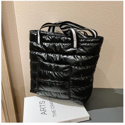 China Hot Sale Designer Luxury Nylon Down Durable Cotton Padded Big Stripper Square Quilted Tote Bags Women Casual Hand Bags for sale