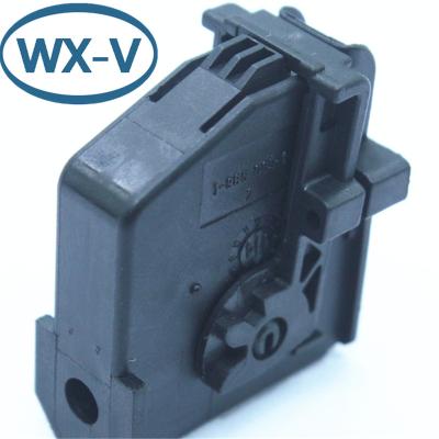 China Original Wire Automotive Electronic Connector Stock In Warehouse Original 1-963616-1 for sale