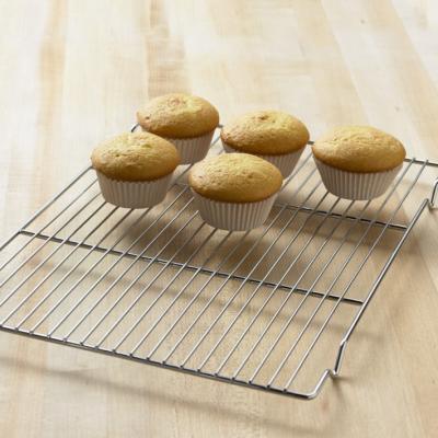 China Fresh Viable Kitchen Tools Pizza Bread Barbecue Biscuit Cookie Rack Shelf Steel Wire Baking Rack for sale