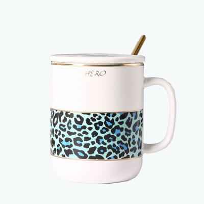 China Sustainable Modern Ceramic Mug Splicing Gift Leopard Printing Ceramic Mug for sale