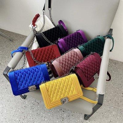 China Lightweight Soft Elegant Metal Clutch Velvet Evening Binding Purse To Wedding Prom Party Chain Shoulder Bag For Women for sale