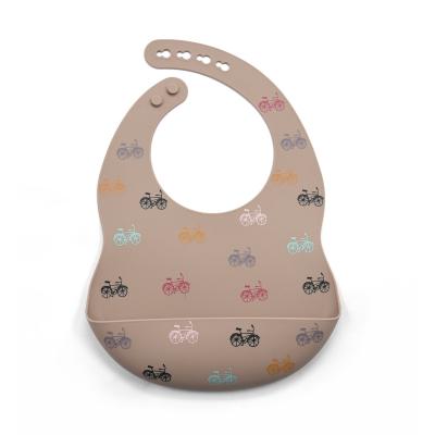 China Eco Friendly Feeding Baberos Baby Silicone Bib Dishwasher Safe for sale