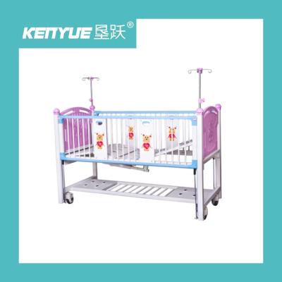 China 900 mm multifunktionales Geburtshilfe-Krankenhaus-Kinderbett mit doppeltem Verwendungszweck, blau und rosa zu verkaufen