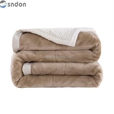 China Anti-pilling Cheap Warm Blanket Faux Fur Blanket 300GSM Wool Fleece Balnket for sale