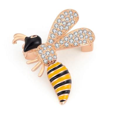 China Modern Trendy Brooch Pin Gold Plated Rhinestone Paved Fashion Jewelry/Vintage Fashion Flying Bee Brooch Enamel Decorative Tasty Jewelry For Girls Women for sale