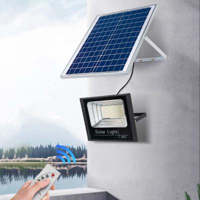 China IP 67 Solar Powered Plastic Garden Light Outdoor Waterproof Led Garden Light 25W Street Light for sale