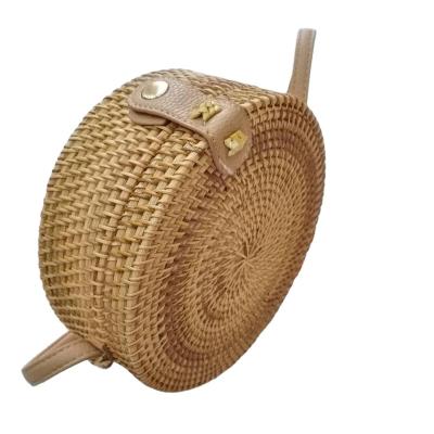 China Fashion Women Hollowing Bali Rattan Bags With Prints Handmade Rattan Woven Bag for sale