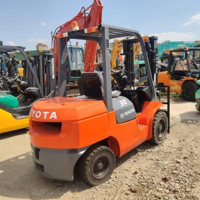 China Building Agriculture and Construction Made Easy with Used 3t Toyota Diesel Forklift for sale