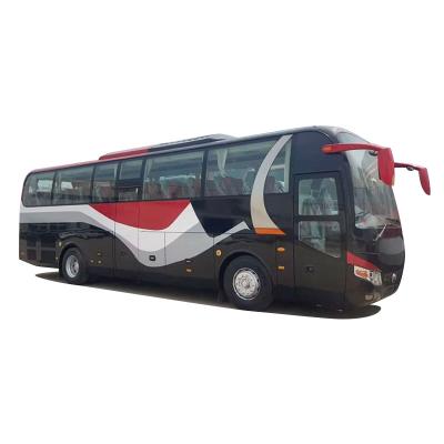 China Voor-/achtervoet mm 1750/1586 Aanpassen Luxe 50 zitplaatsen Bus Gebruikte linkshandige bus Te koop