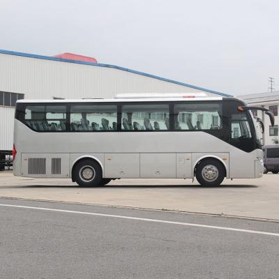 China Traveling 12m Diesel Buses Right Hand Drive Luxury Coach and Euro 3 Emission Standard for sale