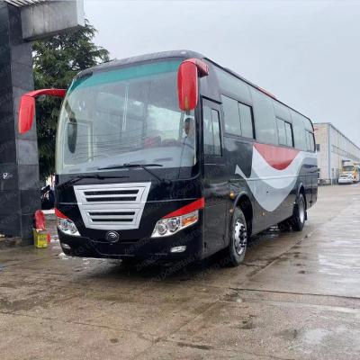 China Autobús de lujo 53 asientos con motor delantero Autobuses usados con tipo y rendimiento de conducción LHD en venta