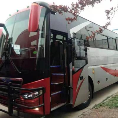 China 70 zitplaatsen rechtsrijden stuurbekrachtiging luxe bus met 6125 motoren Te koop