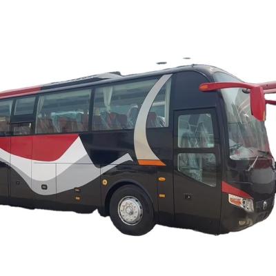 China Autobús de segunda mano Motor delantero 47/57 asientos Dirección derecha Autobús de transporte Euro 3 en venta