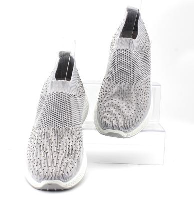 China Breathable Outdoor Sports Shoes Mesh Female Fashion Light Women Sneakers Fashion Trend Women Shoes 2022 Comfortable Women Sneakers Shoes for sale