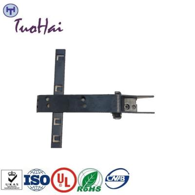 China 445-0676835 LH superior de Guide Exit Lower del presentador de NCR de 4450676835 de NCR de la guía de la salida de la LH NCR componentes del cajero automático en venta