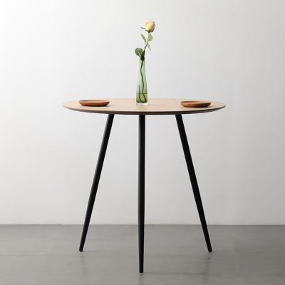 China Free Sample Metal Round Leg Oak Wood MDF Modern Dining Table Dining Table for sale