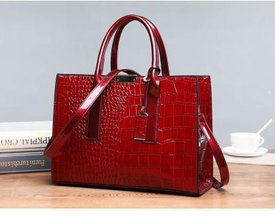 China Lady New Foreign Trade Women's Bag Fashionable Crocodile Pattern European and American Portable Shoulder Cross - Body Tote Bag for sale