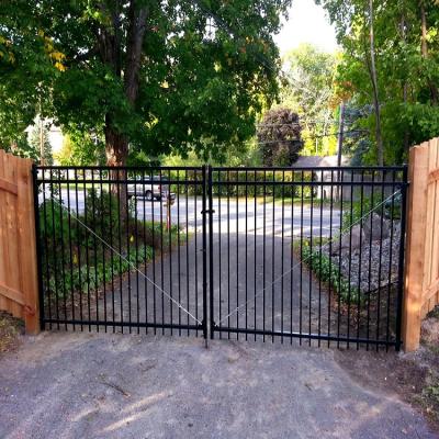 China Traditional Aluminum Metal Garage Galvanized Steel Farmhouse Villa Driveway Gate for sale