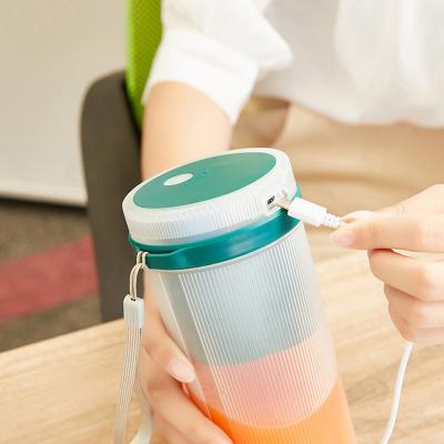 China 300ml Car Blender Mini Electric Juicer Cup Orange Maker Portable Smoothie Juice Vegetables Fruit Mixer for sale