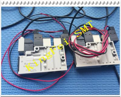 Cina ESPULSORE 40011162 dell'ESPULSORE 40045471 JUKI dell'elettrovalvola a solenoide di CONVUM Magnetventil SMC MC5M10HSV8S24B C-0022-MCX in vendita