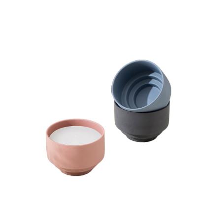 China New Design 300ml Empty Round Home Decoration Matte Ceramic Candle Holder Candle Container for sale