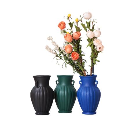 China New Retro Decor Art Design Ceramic Vase Nordic Amphora Porcelain Flower Vase Home Decoration for sale