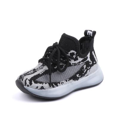 China Luminous Shoes Boys Girls New Breathable Breathable Kids Running Sneakers Sports Shoes Fashion Kids Mesh Boy Led Light Sport Shoes for sale