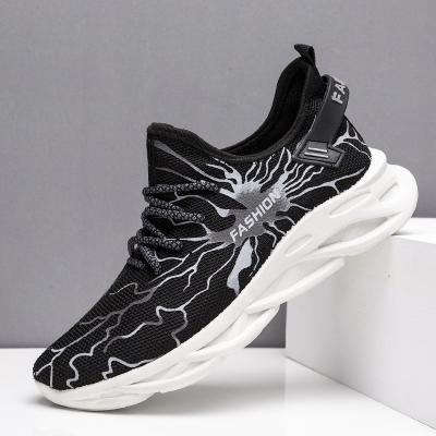 China Fashion trend fashion trend sports 2021 summer unique style men's blade personality sneakers youth casual shoes new for sale