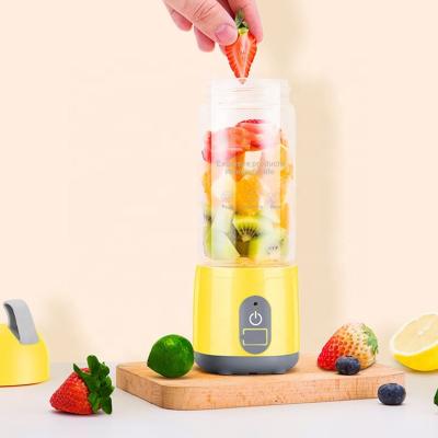 China Wholesale High Quality Household Herb Fruit Blender Tools Hand Held Juicer Bottle for sale