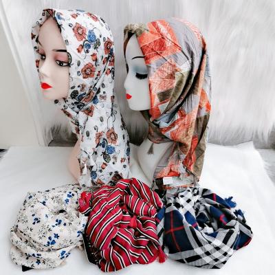 China Muslim women new style rayon printed thong scarf new style shawl scarf and shawl hijab for sale