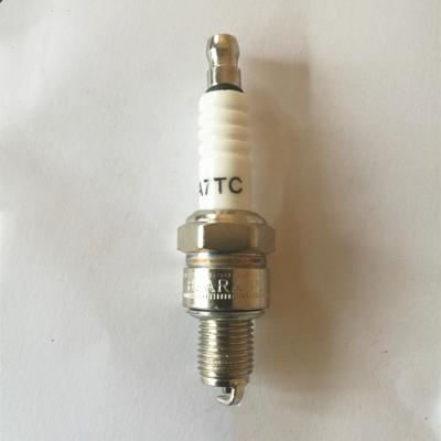 China Chainsaw Spark Plug For D8TC A7TC Engines Customized for sale