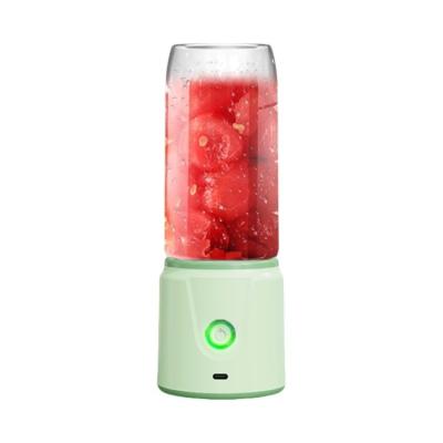 China Portable Juicer 420ml USB Charge Battery Electric Mini Blender for Fast Fresh Fruit Juicing for sale