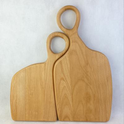 China Sustainable Professional Supply Multifunctional 2 Pcs Set Beech Wood Kitchen Cutting Board With Handle for sale