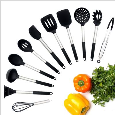 China Sustainable Customized 12 Piece High Temperature Heat Resistant Silicone Handle Wooden Kitchen Utensils Set for sale