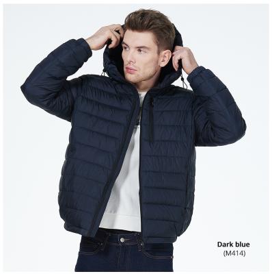 China Europa Invierno hombre de espingue abrigo de otoño ligero abrigos de otoño masculinos combinación de estilo función en venta