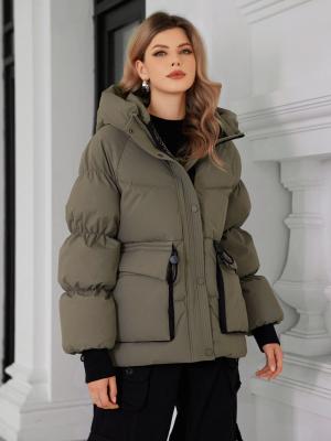 Chine Un manteau de style décontracté pour femme avec des couleurs vives et une bonne longueur à vendre