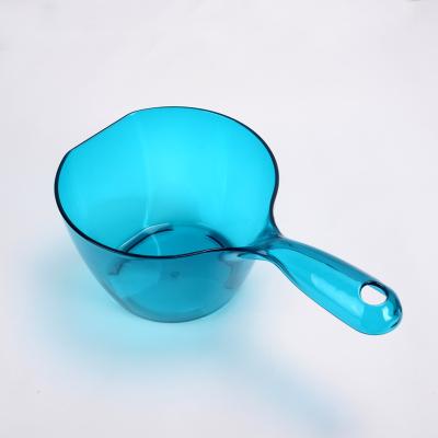 China 180g High Quality Kitchen Water Saver Sustainable Hot Selling Pocket Water Plastic Multi Scoop PET With Long Handle for sale