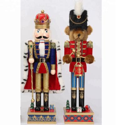 China 24 inch bear and king nutcrackers 15X13.5X61 cm for sale