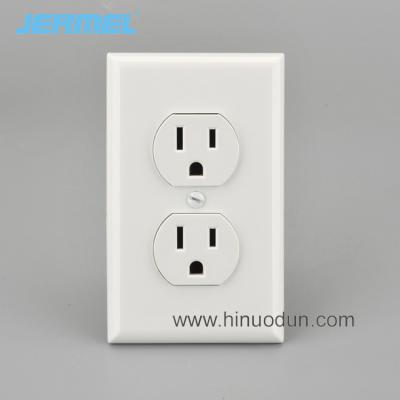 China Residential Approval / General Purpose 15 Amp 125 Volt Self Grounding Wall Mounted Power Outlet for sale