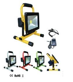 China Outdoor portable and rechargeable led flood light IP65 for sale