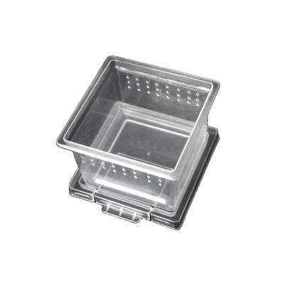 China Large Capacity Sustainable Breathable Plastic Pet Feeding Box For Many Kinds Of Reptiles for sale